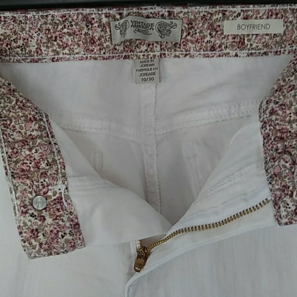 White pants - Picture 3 of 4